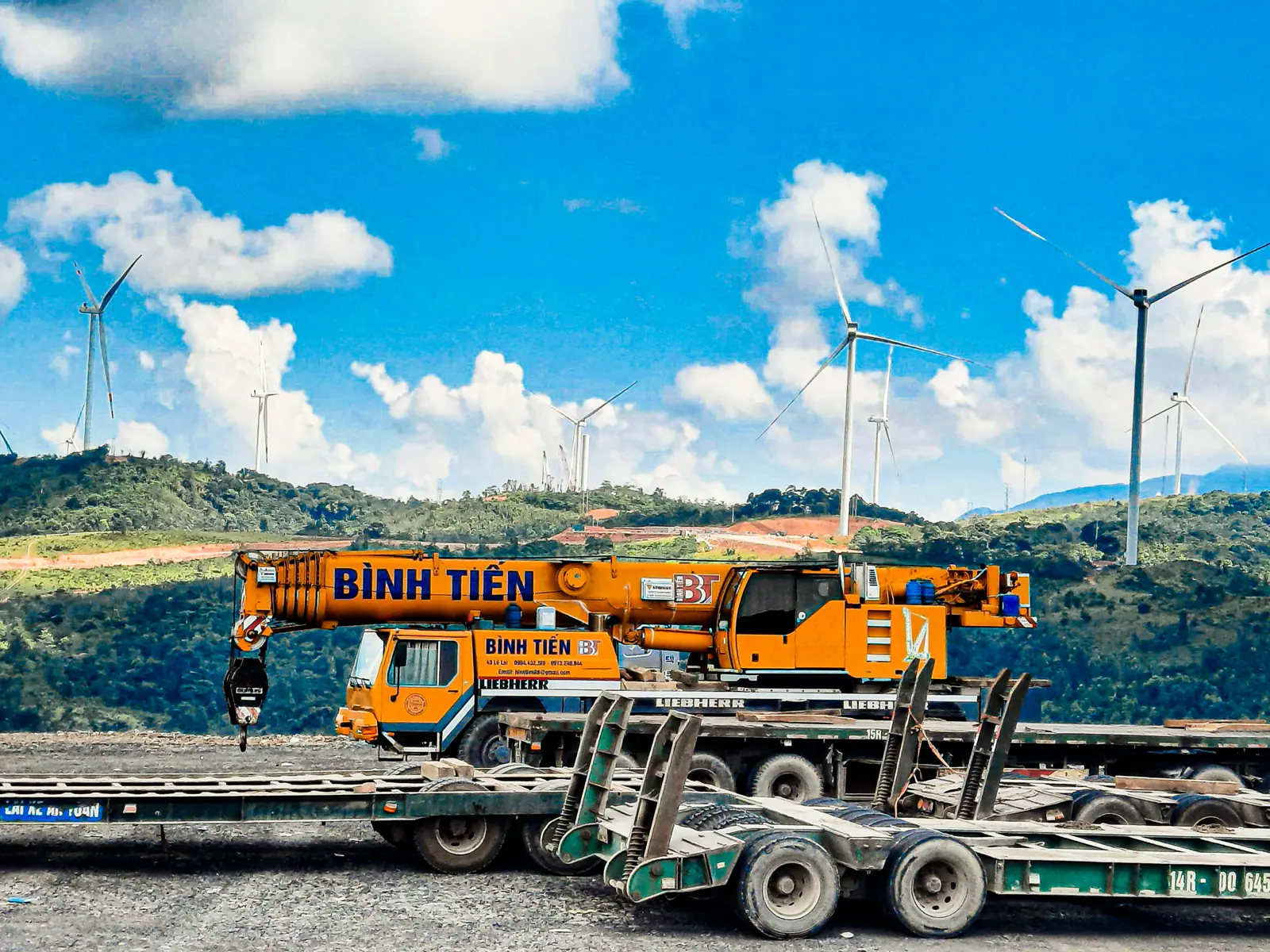 Truck, low-bed and trailer rental – 3