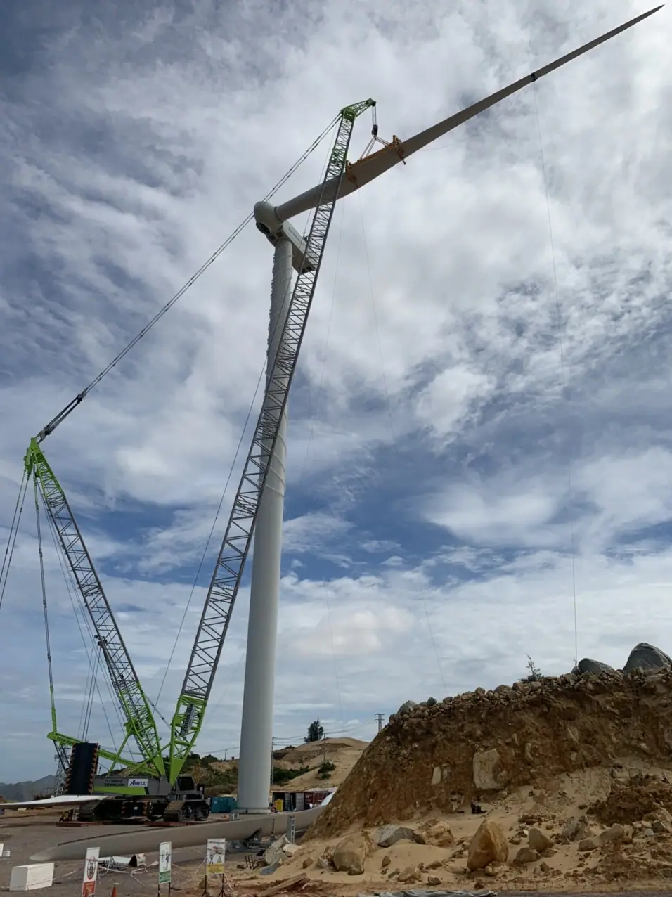 Phong Huy & Phong Nguyen Wind Farm – 3