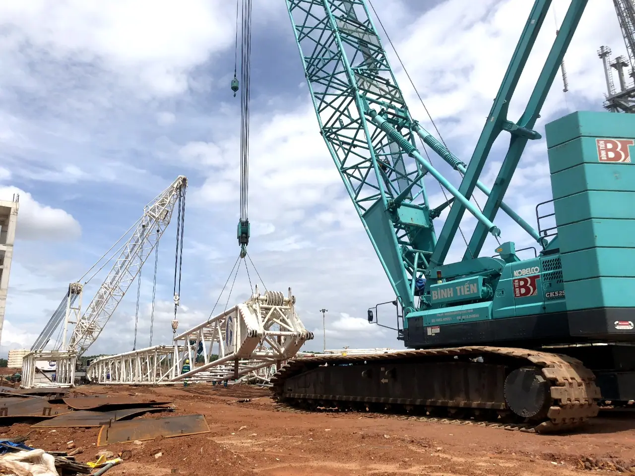 Crawler crane rental – 4